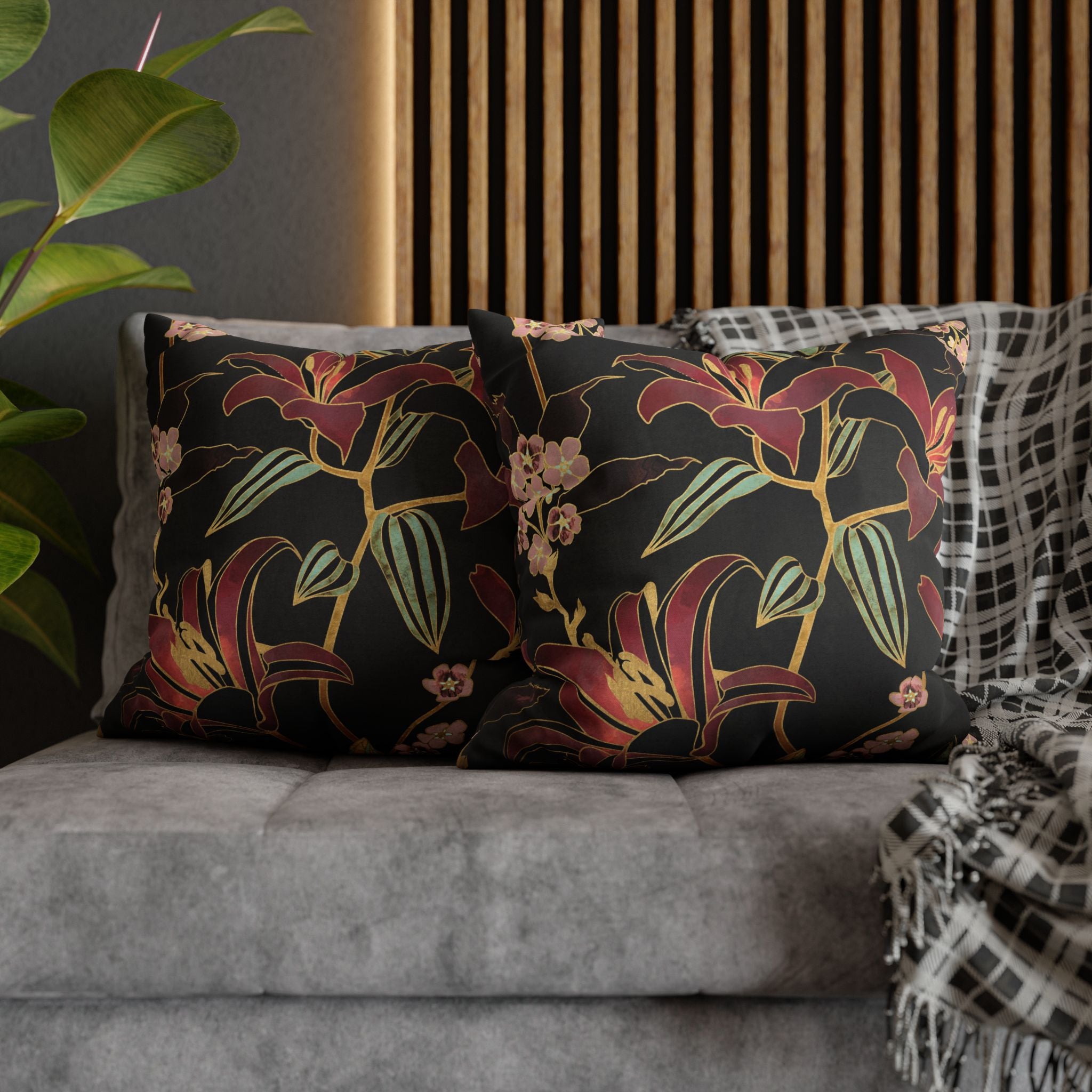 Lily - Decorative Pillow Cover