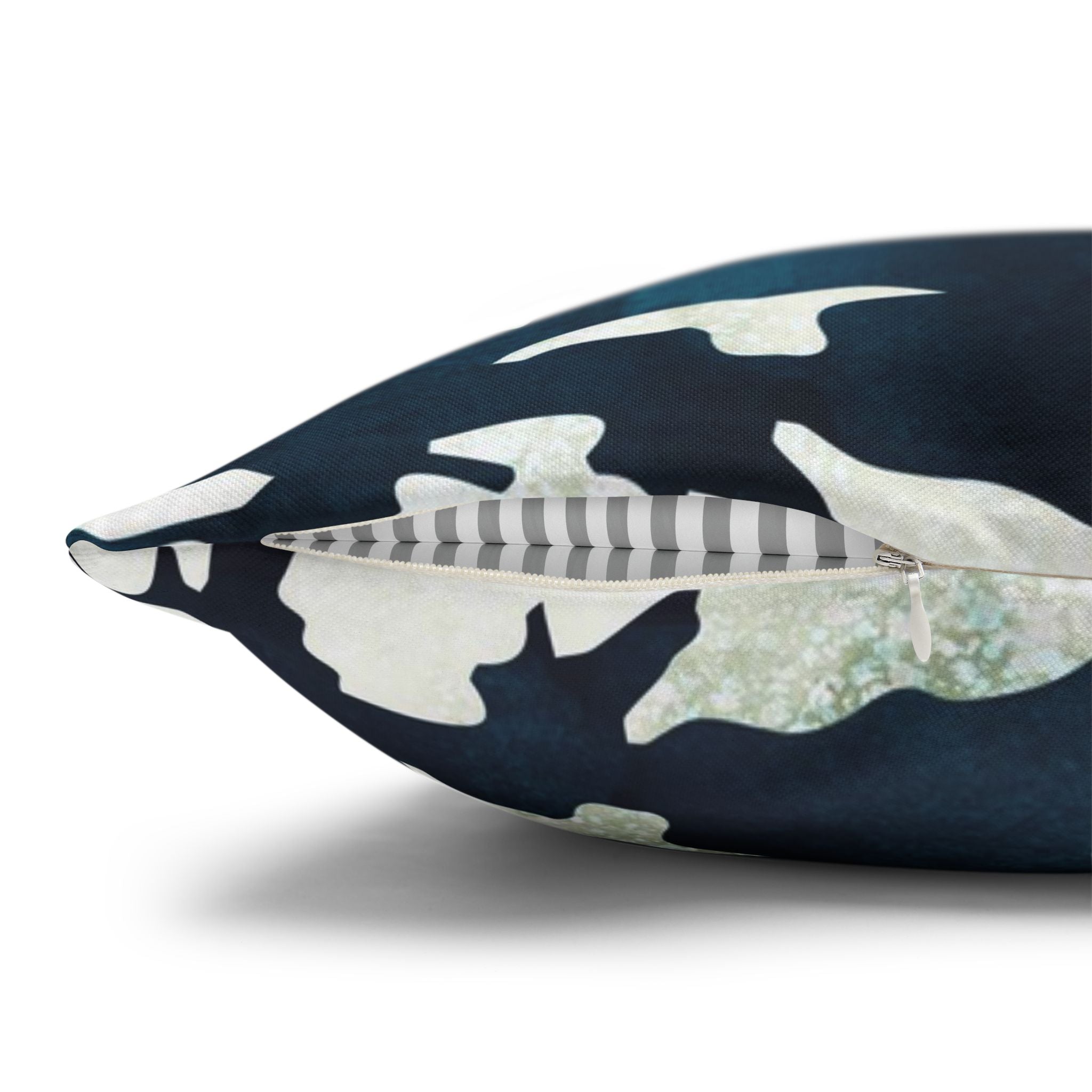 Winter Fox - Decorative Pillow Cover
