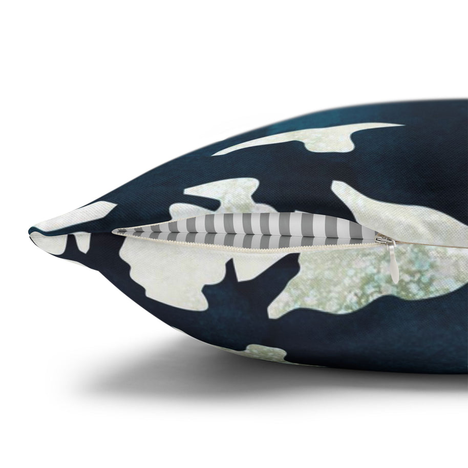 Winter Fox - Decorative Pillow Cover