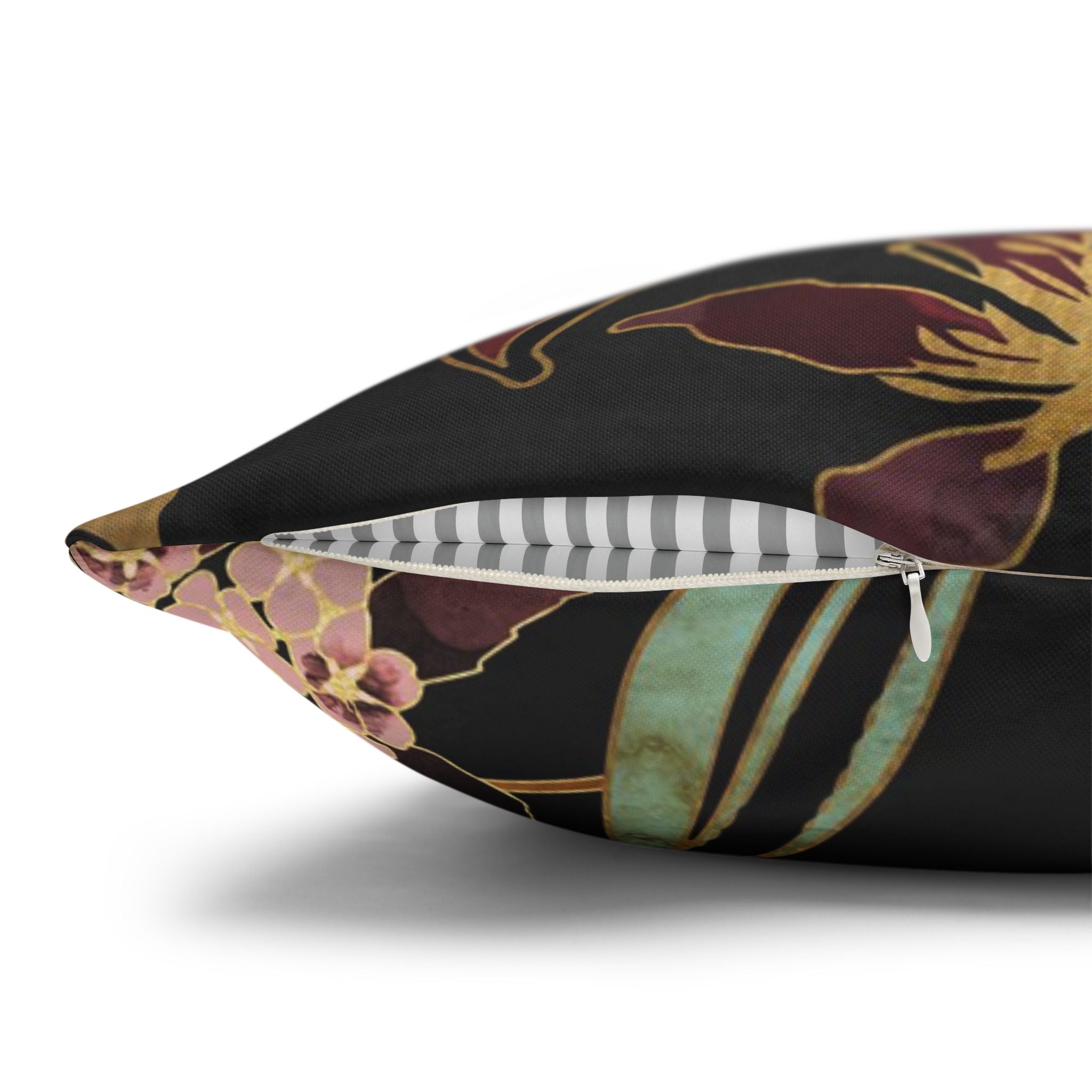 Lily - Decorative Pillow Cover